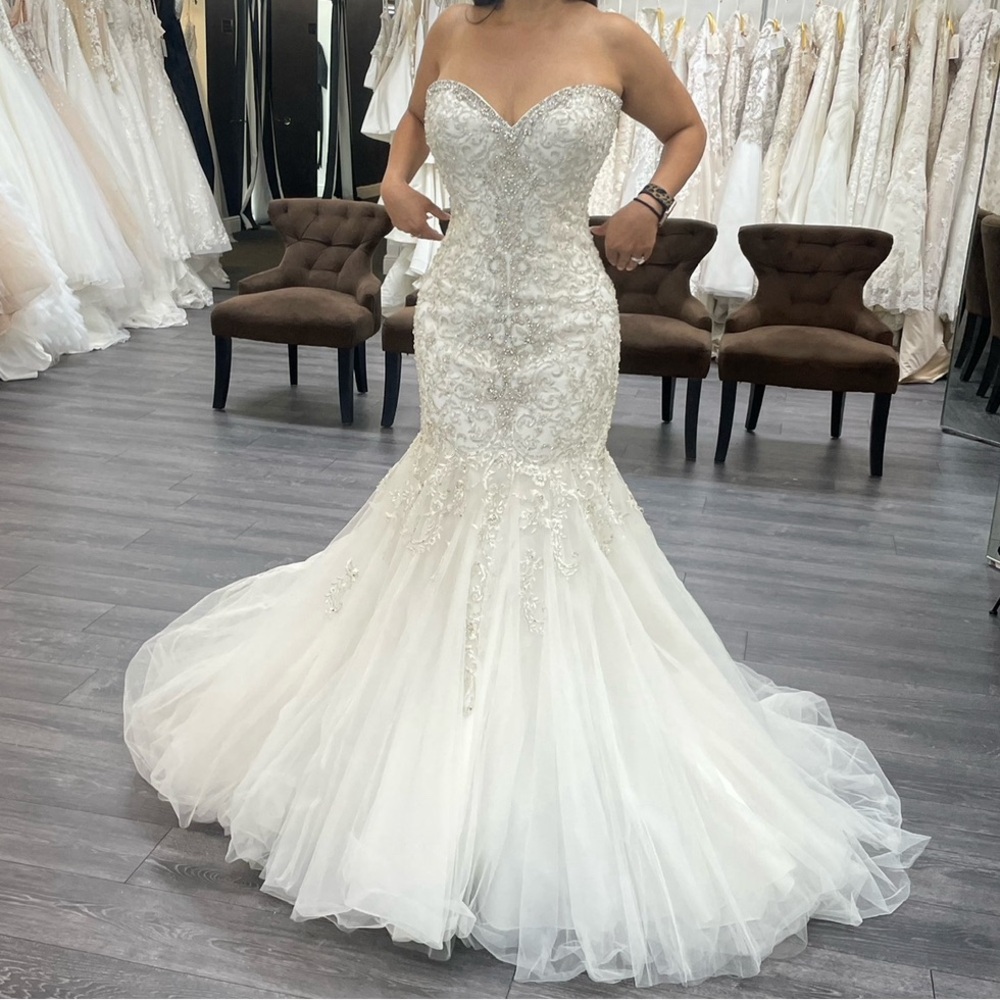 Wedding dress
